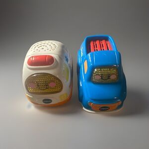 Vtech Go Go Smart Wheels Lot of 2 Vehicles Truck and Ambulance
